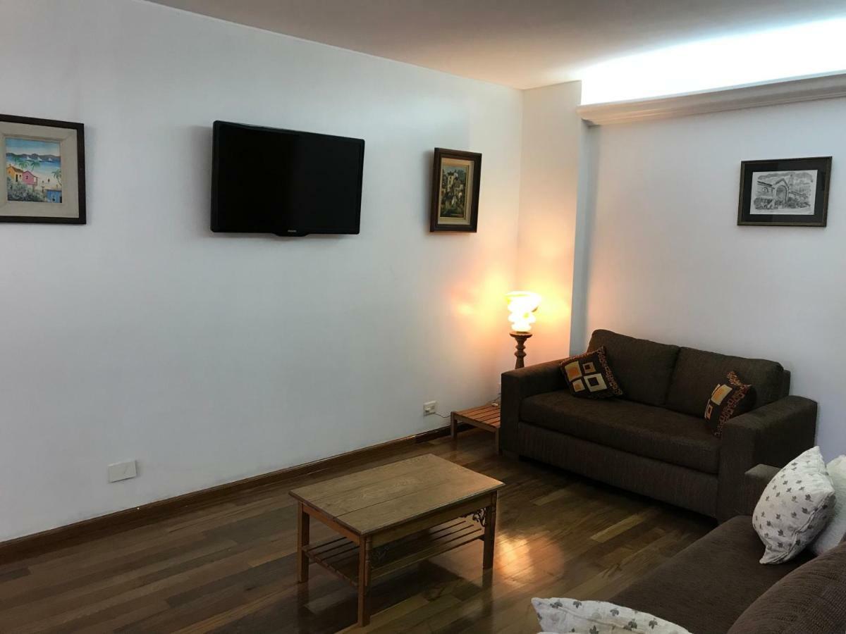 Cabildo Y Juramento Con Parrilla Appartement Buenos Aires Buitenkant foto